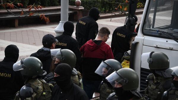 Акция протеста на площади Независимости в Минске - Sputnik Беларусь