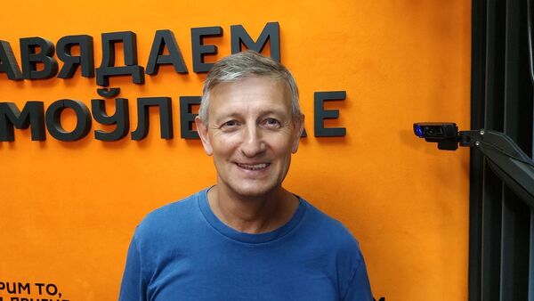 Экономист Ярослав Романчук - Sputnik Беларусь