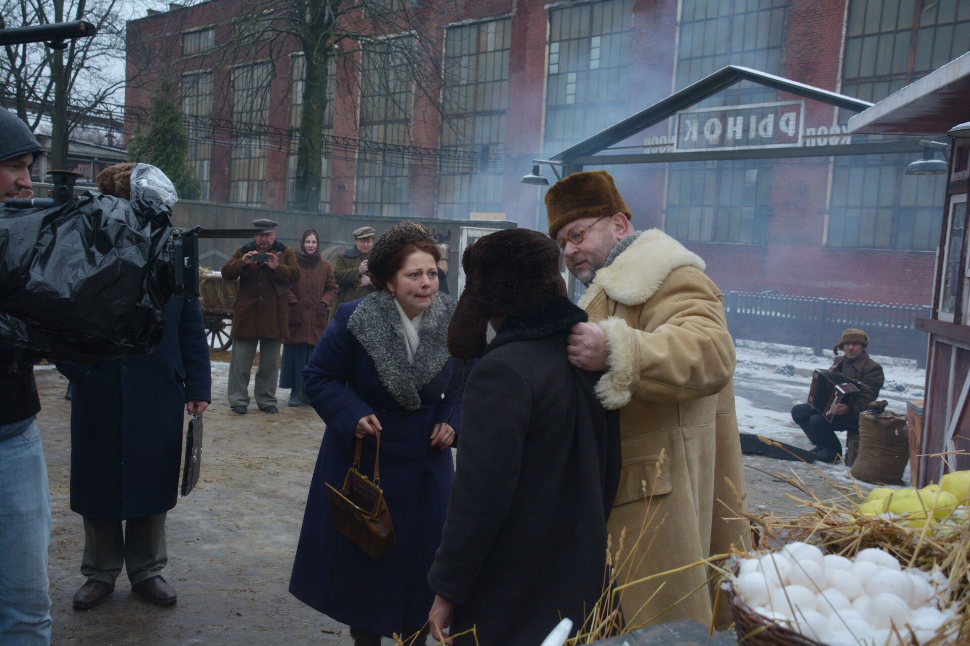 Белорусы и россияне снимают сериал о Владимире Мулявине и Песнярах Белорусы и россияне снимают сериал о Владимире Мулявине и Песнярах - Sputnik Беларусь, 1920, 17.02.2021