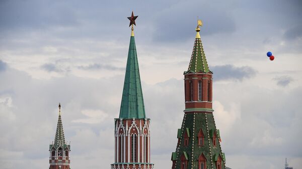 Спасская, Никольская и Угловая Арсенальная башни Московского Кремля - Sputnik Беларусь