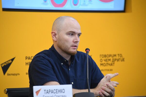 Эксперт также поделился со слушателями важными критериями качественной и полезной инфографики:имеет смысл, важна для целевой аудитории;понятна и не вызывает вопросов;дает новые знания и опыт;упрощает восприятие;легкая в навигации. Эксперт также поделился со слушателями важными критериями качественной и полезной инфографики:имеет смысл, важна для целевой аудитории;понятна и не вызывает вопросов;дает новые знания и опыт;упрощает восприятие;легкая в навигации. - Sputnik Беларусь