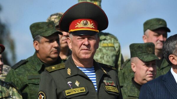 Начальник Генштаба Вооруженных сил - первый замминистра обороны Беларуси Виктор Гулевич - Sputnik Беларусь