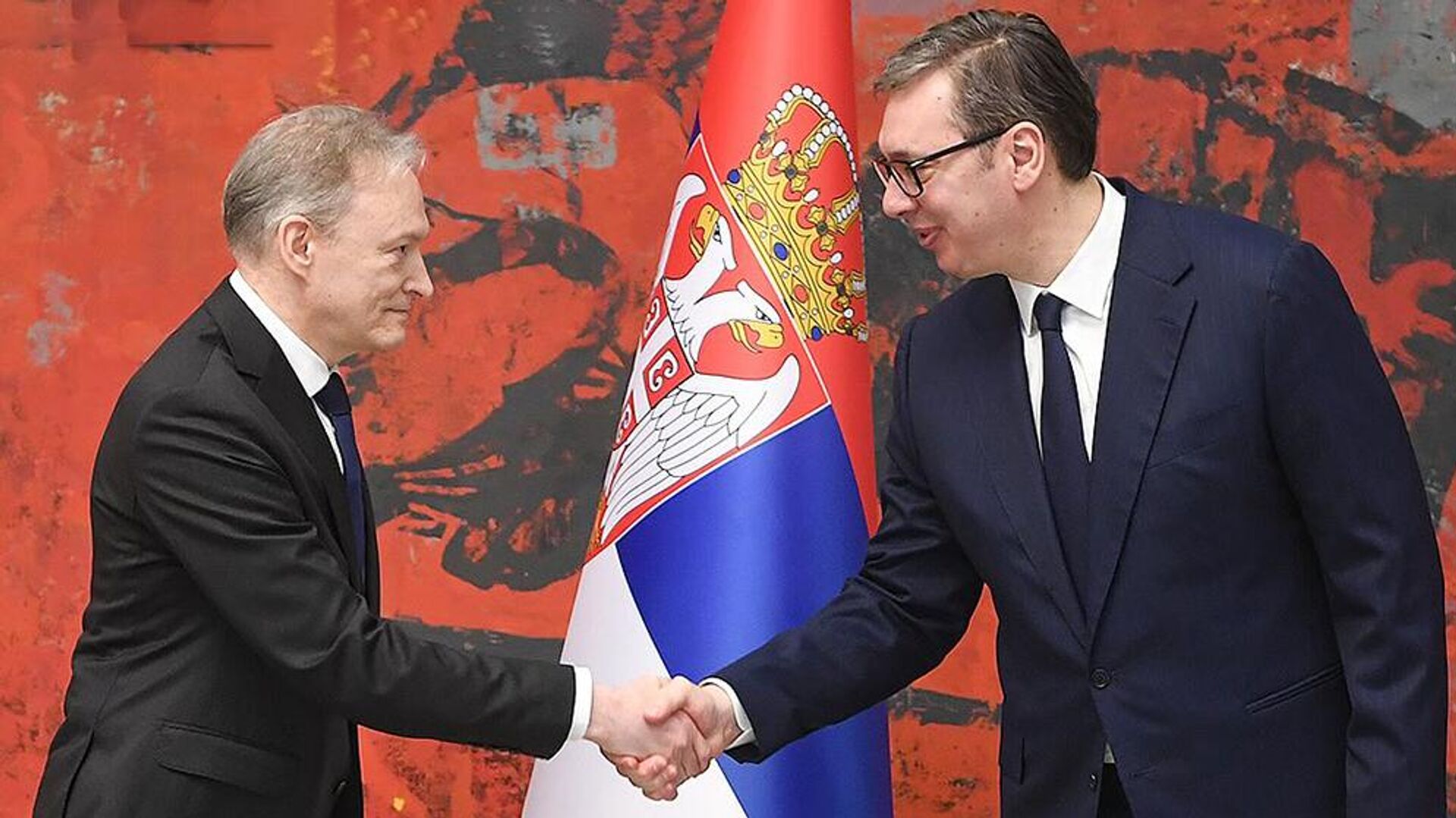Посол Беларуси в Сербии Сергей Малиновский вручил президенту страны Александру Вучичу верительные грамоты - Sputnik Беларусь, 1920, 02.02.2024