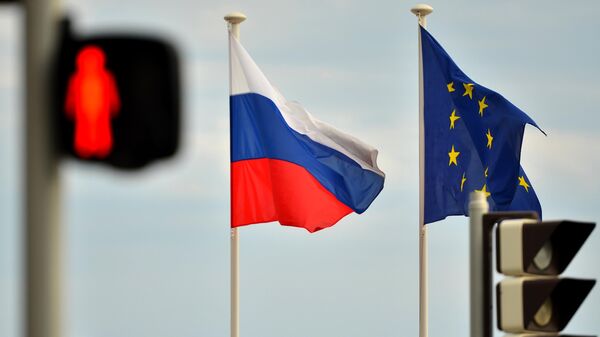 Флаги России и ЕС - Sputnik Беларусь