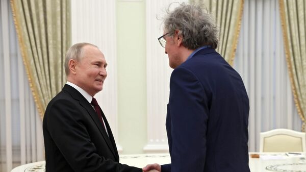 Президент Владимир Путин встретился с сербским режиссером Эмиром Кустурицей - Sputnik Беларусь