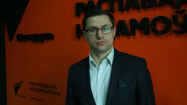 Председатель молодежного социально-культурного общественного объединения Русь молодая Сергей Лущ - Sputnik Беларусь
