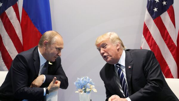 Президент РФ Владимир Путин и президент США Дональд Трамп, архивное фото - Sputnik Беларусь