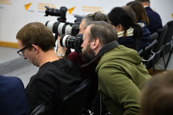 Журналисты в пресс-центре Sputnik Журналисты в пресс-центре Sputnik - Sputnik Беларусь