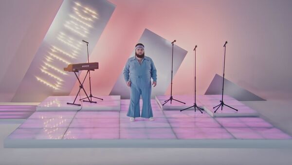 Танцор из клипа Little Big на песню Uno Дмитрий Красилов - Sputnik Беларусь